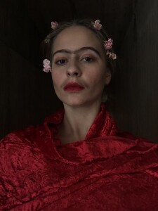 MIREIA GUEDES
